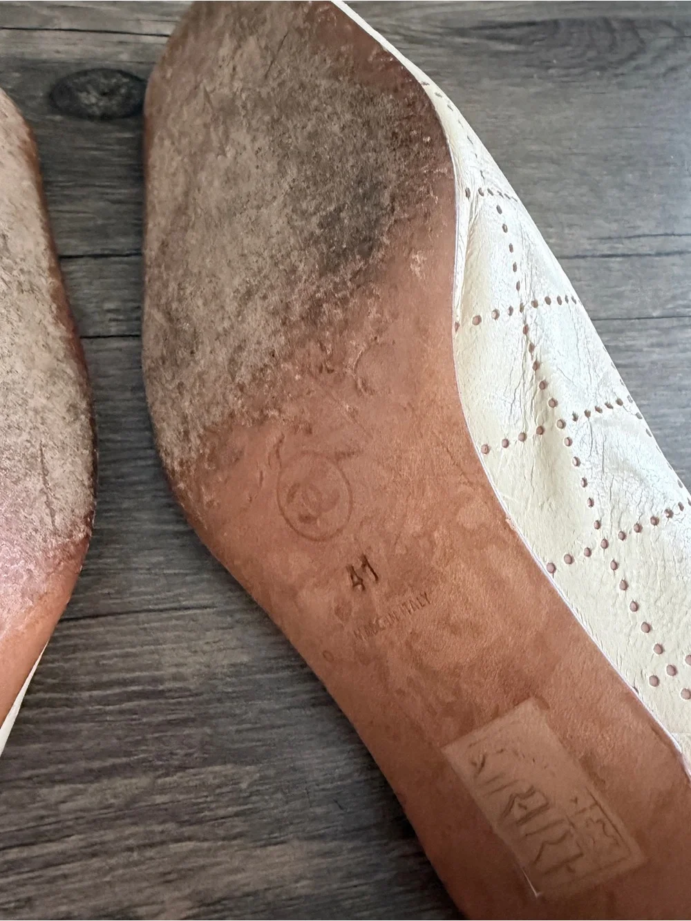 CHANEL Cream Leather Perforated CC Ballet Flats